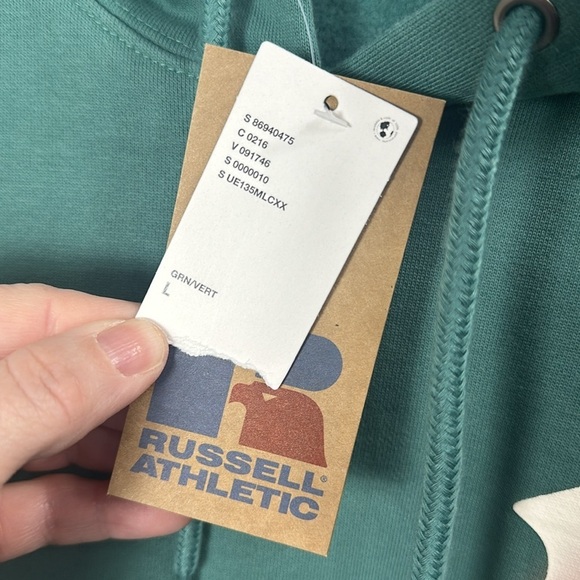 Russell Athletic UO Exclusive Remmington Sweatshirt Green Size Large. NWT. - Picture 7 of 11